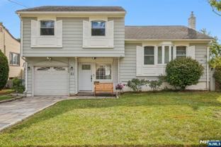 82 Eaton Pl - Photo 1 of 1