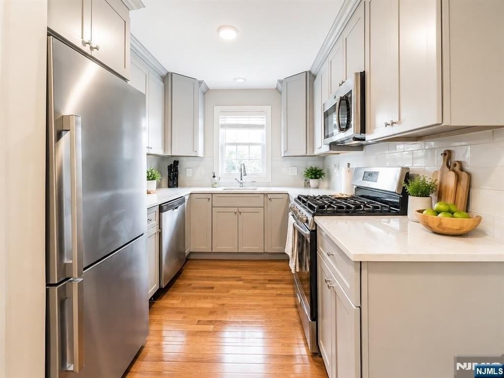 17 Park St #2 - Photo 6 of 12
