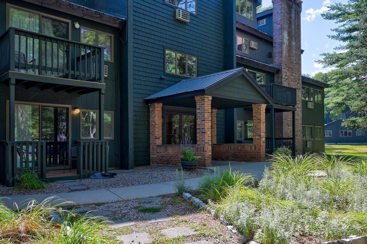 8 River Run Dr #G - Photo 3 of 50