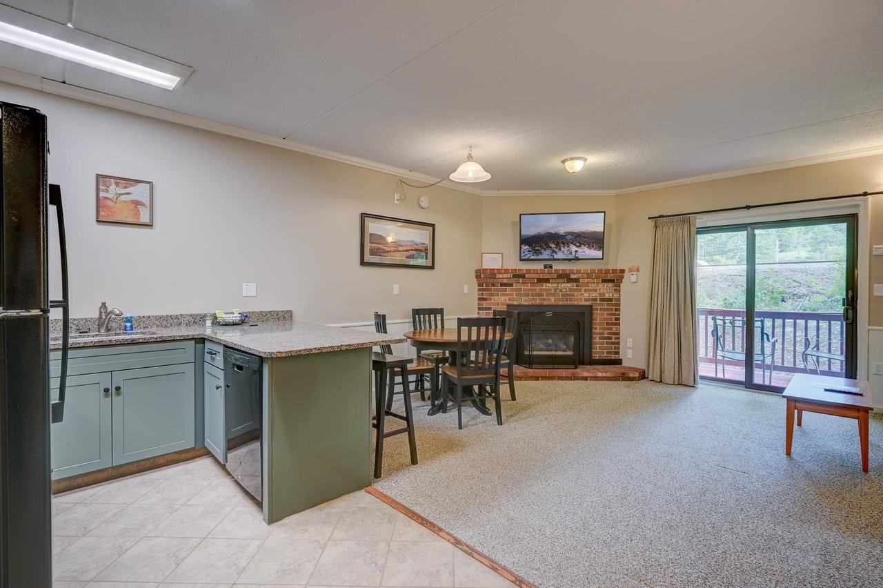 8 River Run Dr #G - Photo 4 of 50
