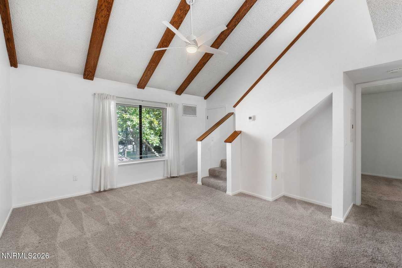 1465 E Peckham Ln #6 - Photo 4 of 28