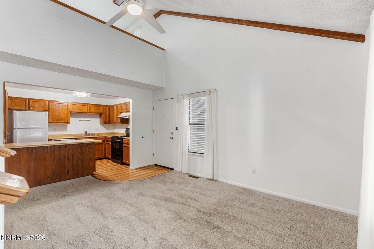 1465 E Peckham Ln #6 - Photo 5 of 28