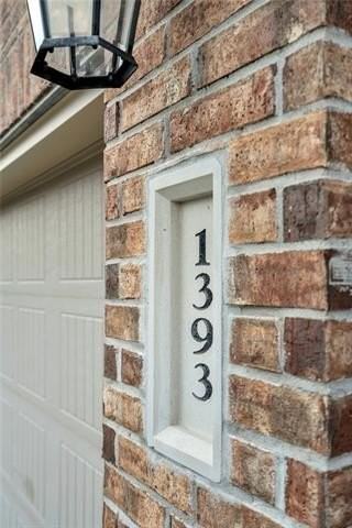 1393 Shipyard Dr - Photo 3 of 30