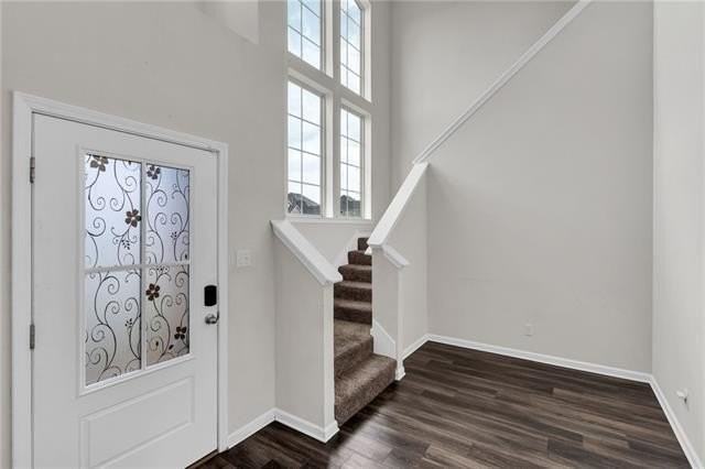 1393 Shipyard Dr - Photo 5 of 30