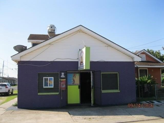 1132 Romain St - Photo 2 of 13