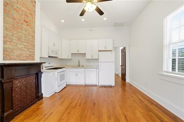 3030 Royal St #B - Photo 2 of 23