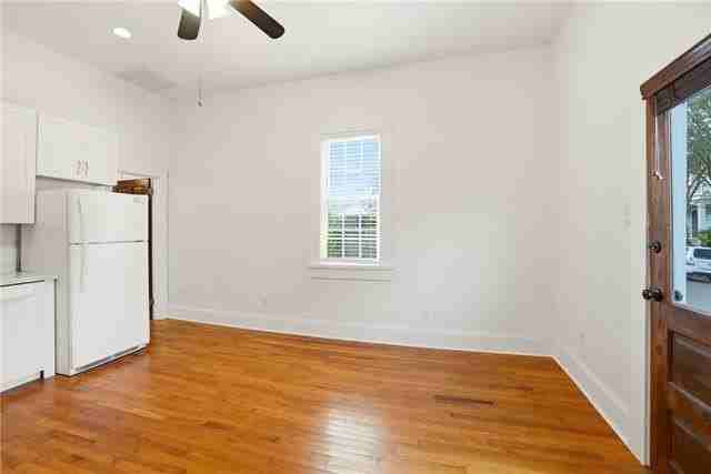 3030 Royal St #B - Photo 6 of 23