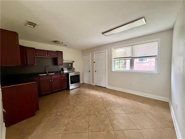 2612 Taffy Dr - Photo 3 of 14