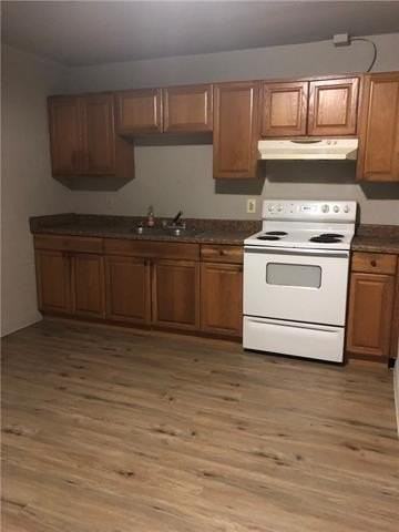 36326 Salmen St - Photo 3 of 11