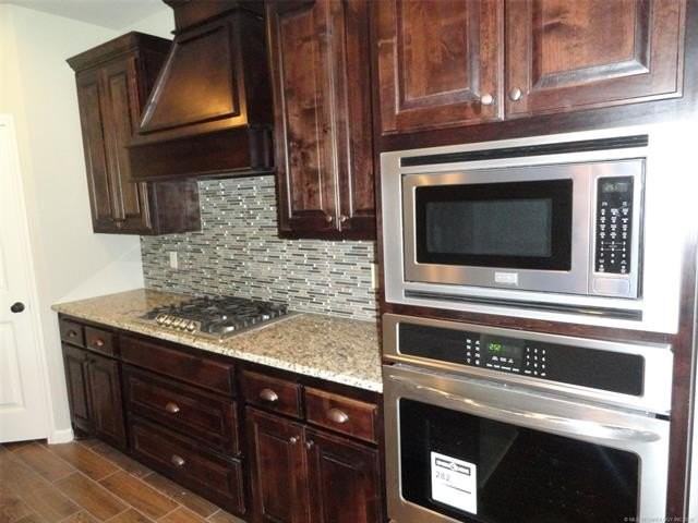 2521 N 16th St - Photo 4 of 17