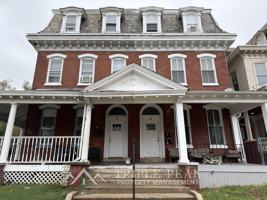 featured image of 5 E Elm St