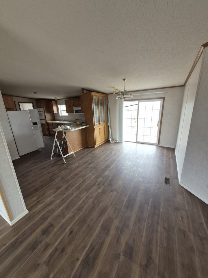 22820 Blackhills Dr S #1 - Photo 5 of 7