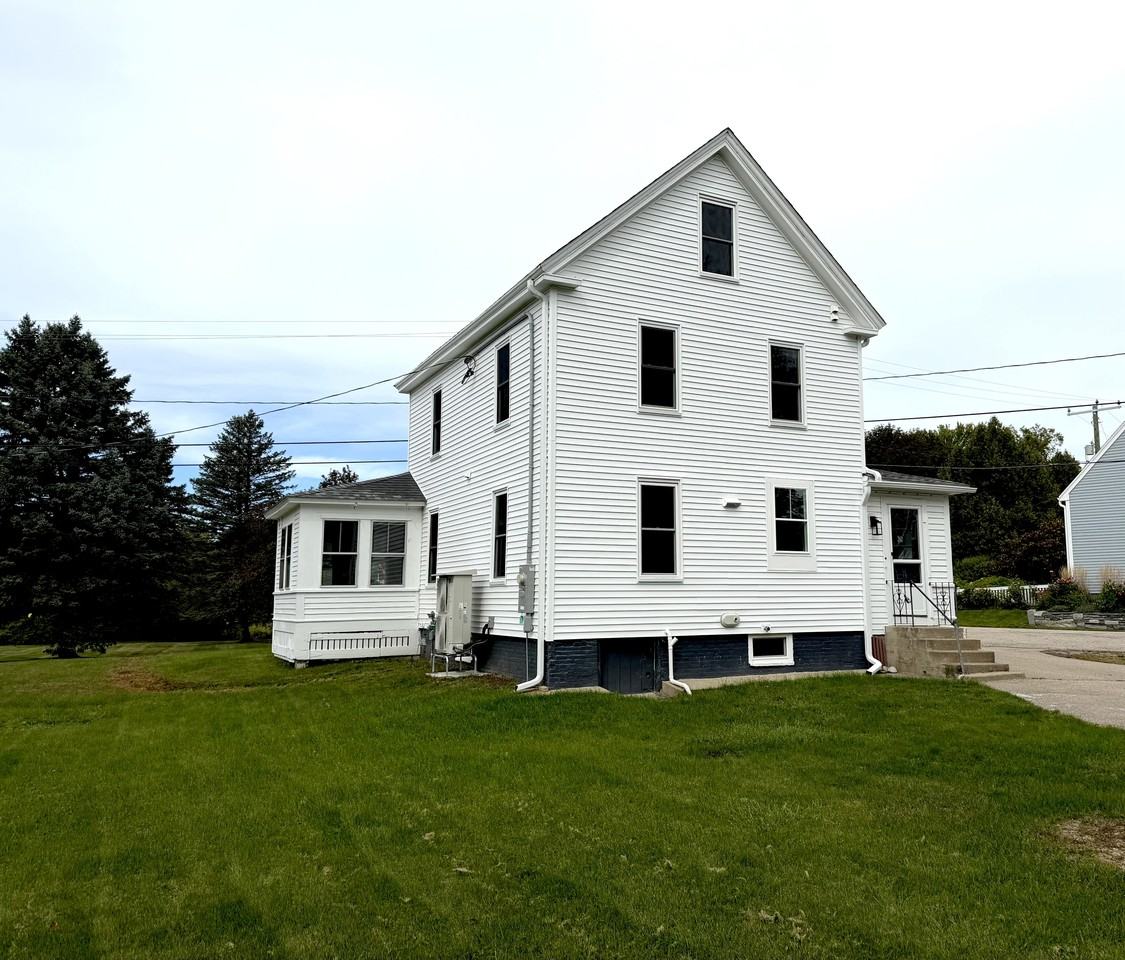 185 Jones Ave #1 - Photo 3 of 17