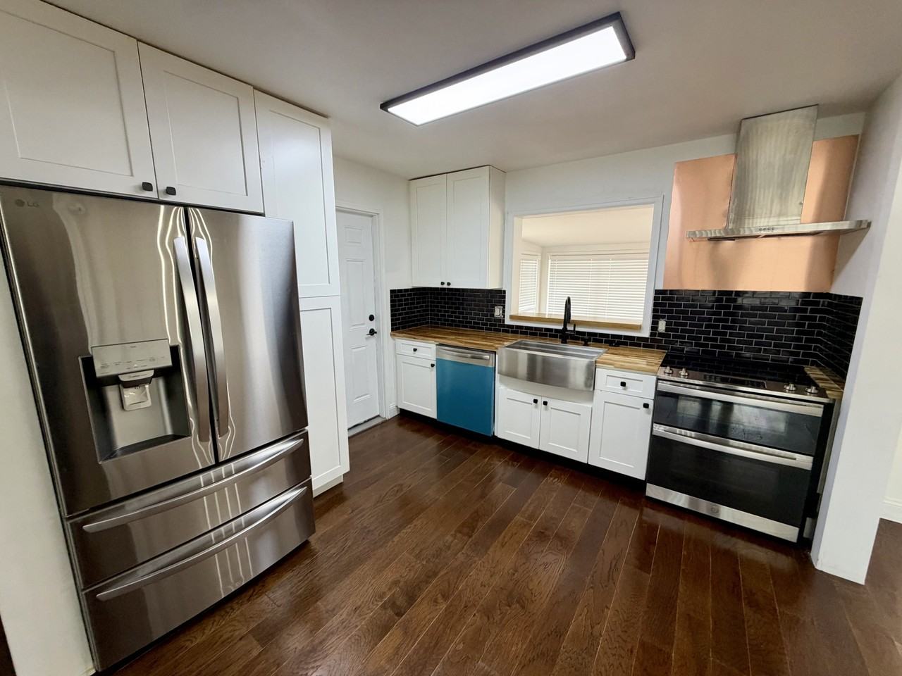 100 S 5th St #1 - Photo 2 of 37