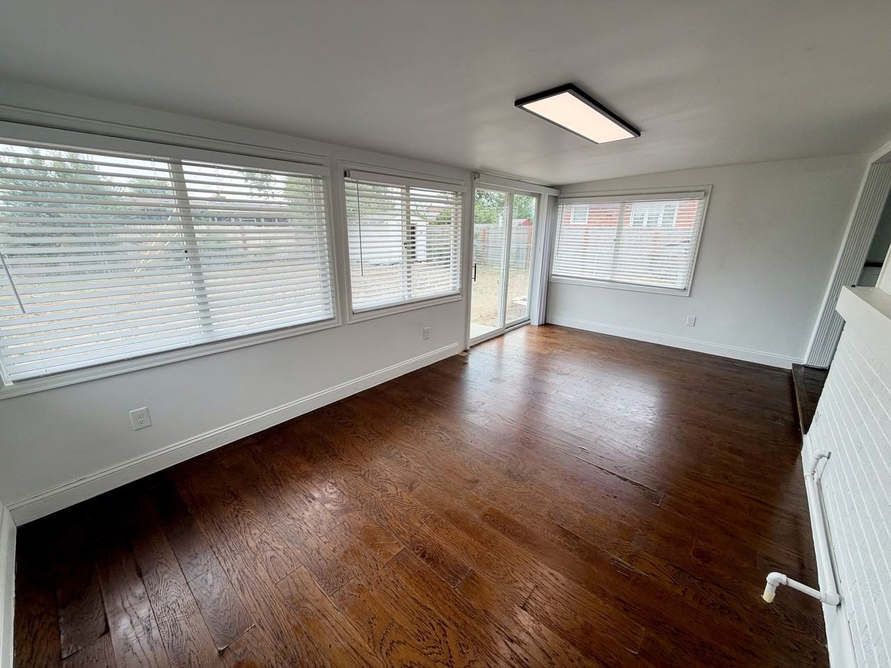 100 S 5th St #1 - Photo 6 of 37