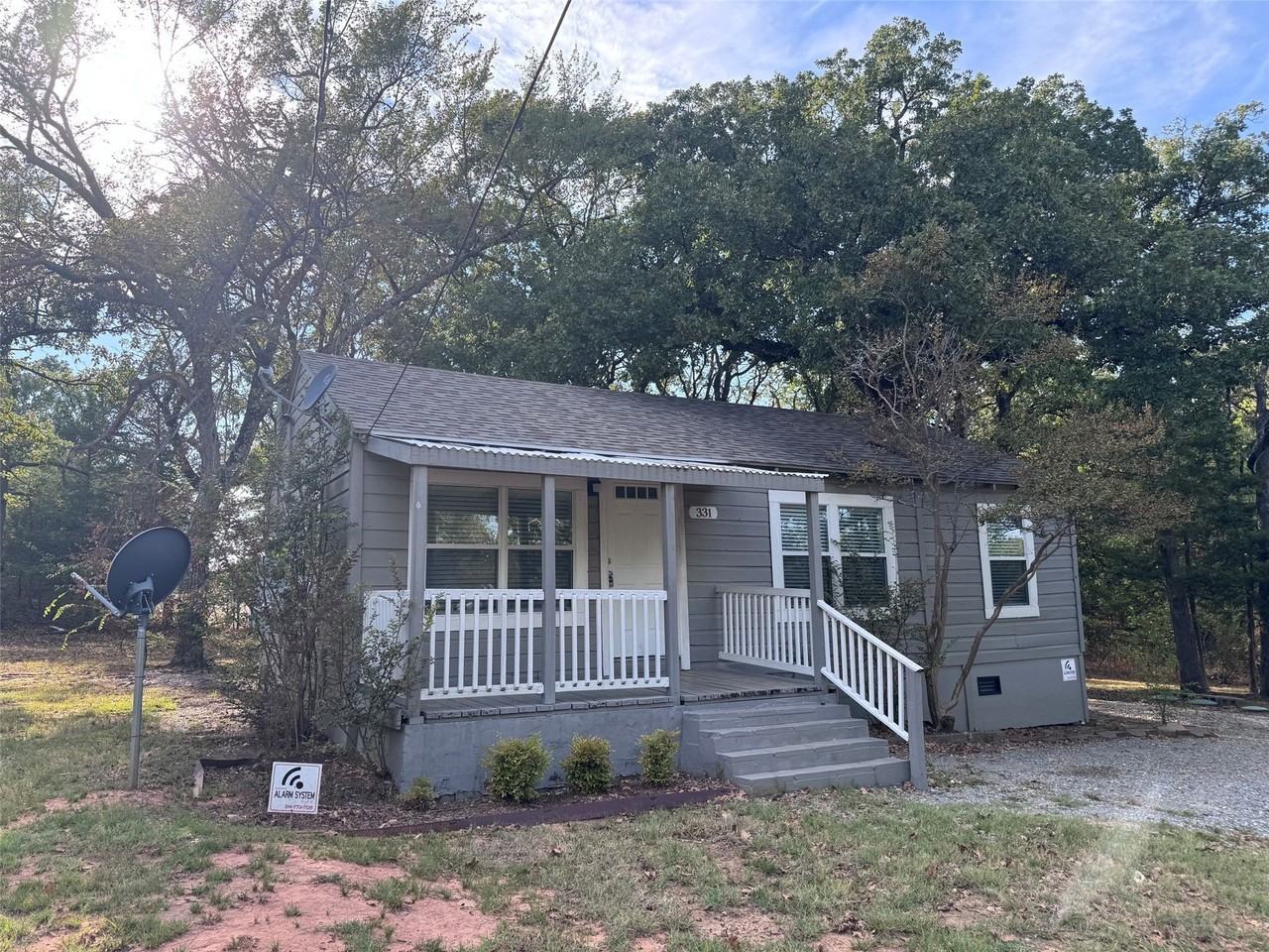 331 Frosty Hollow Rd - Photo 2 of 40