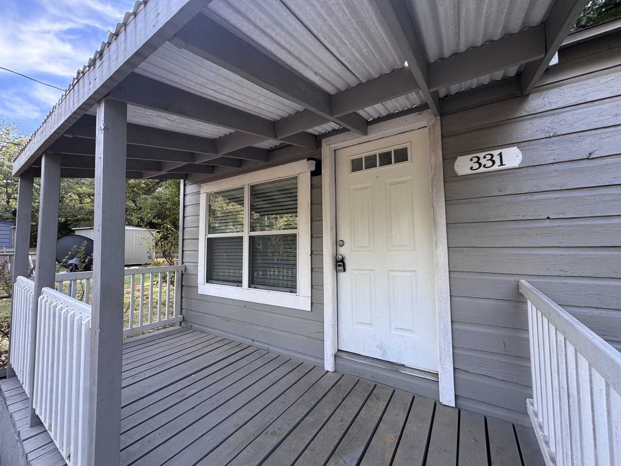 331 Frosty Hollow Rd - Photo 4 of 40