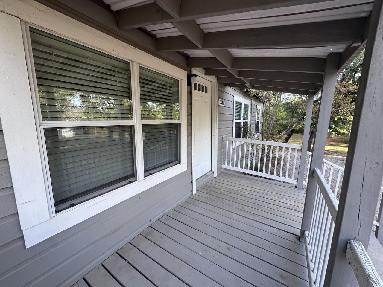 331 Frosty Hollow Rd - Photo 5 of 40