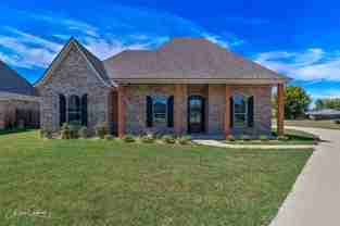 319 Newport Ln - Photo 1 of 1