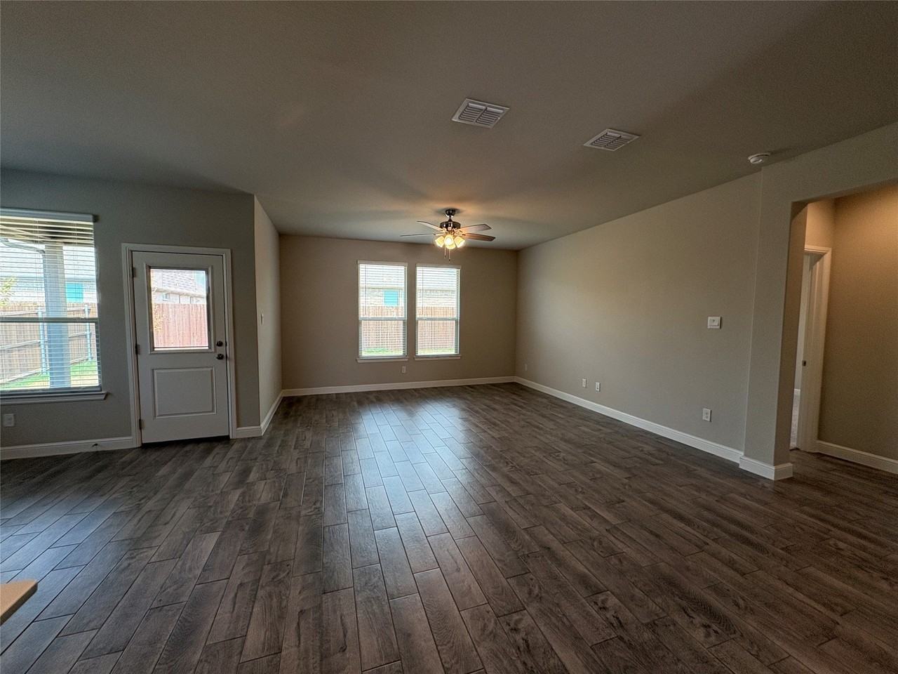 5267 Mountain View Dr - Photo 3 of 14