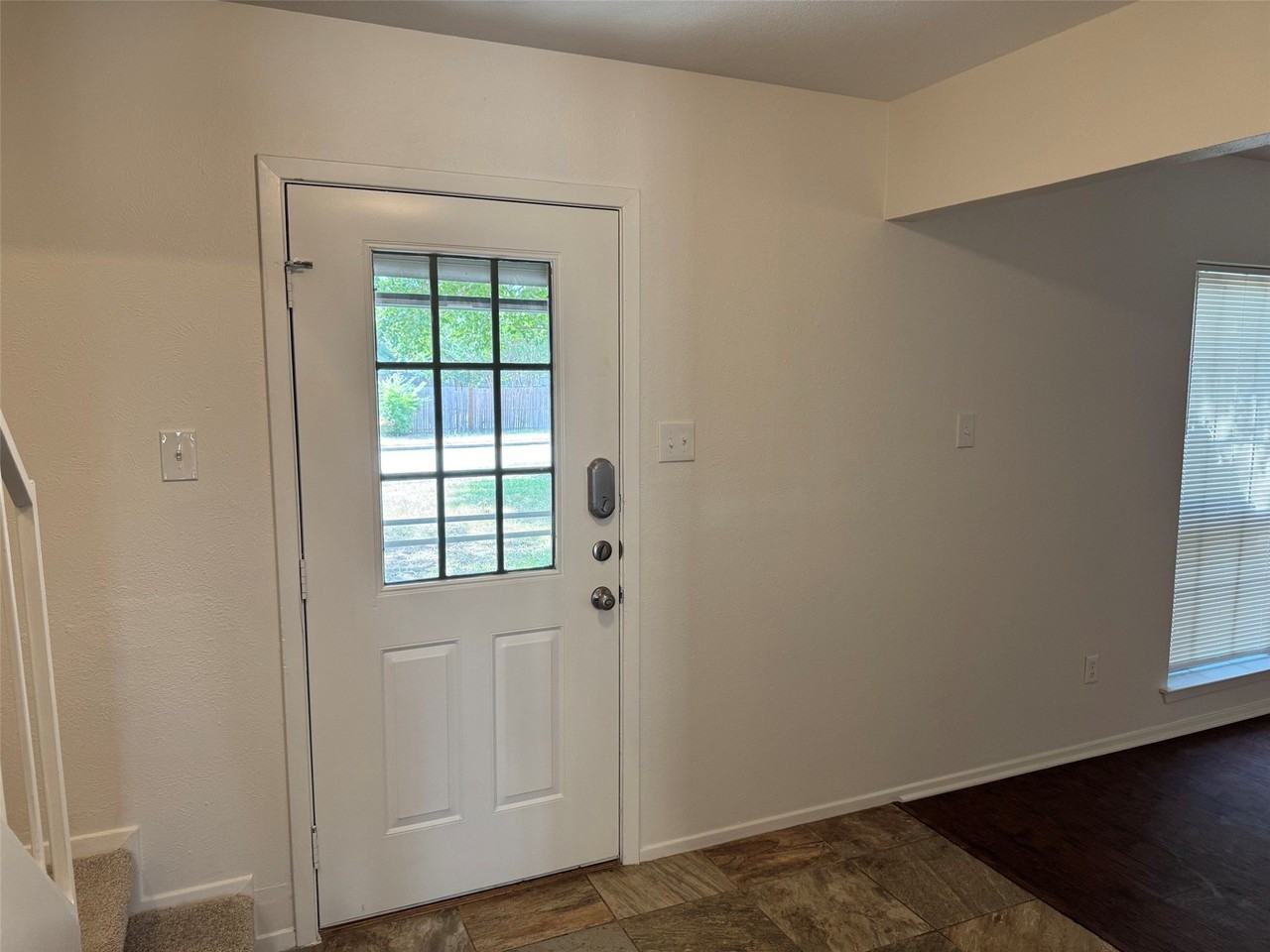 3731 Spring Meadow Ln - Photo 3 of 28