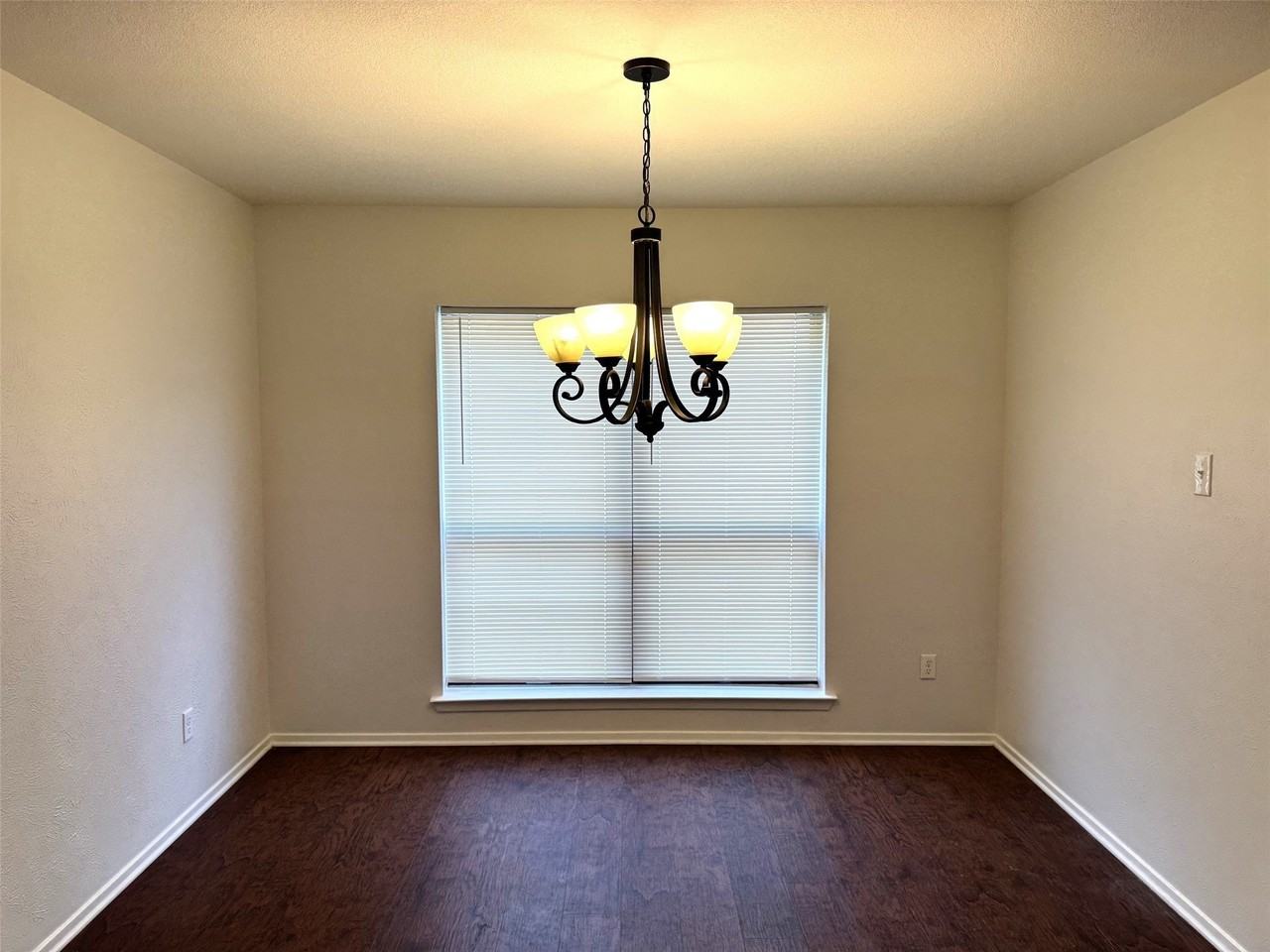 3731 Spring Meadow Ln - Photo 6 of 28
