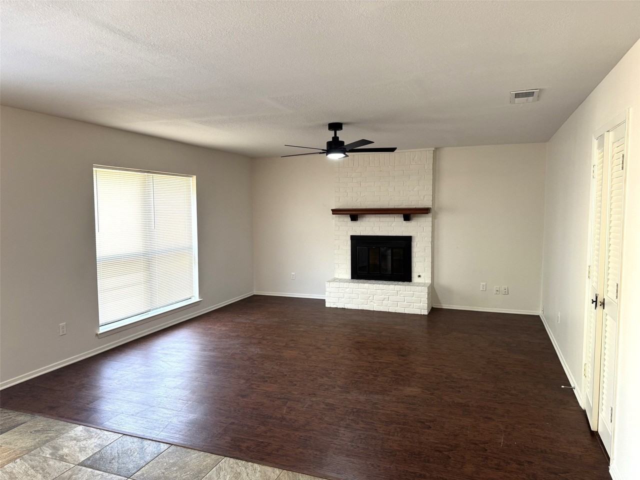 3731 Spring Meadow Ln - Photo 7 of 28