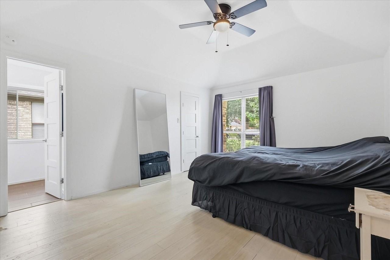 1614 Sunswept Ter - Photo 5 of 14