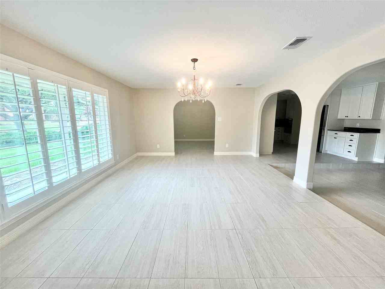 313 Santa Clara St - Photo 3 of 31