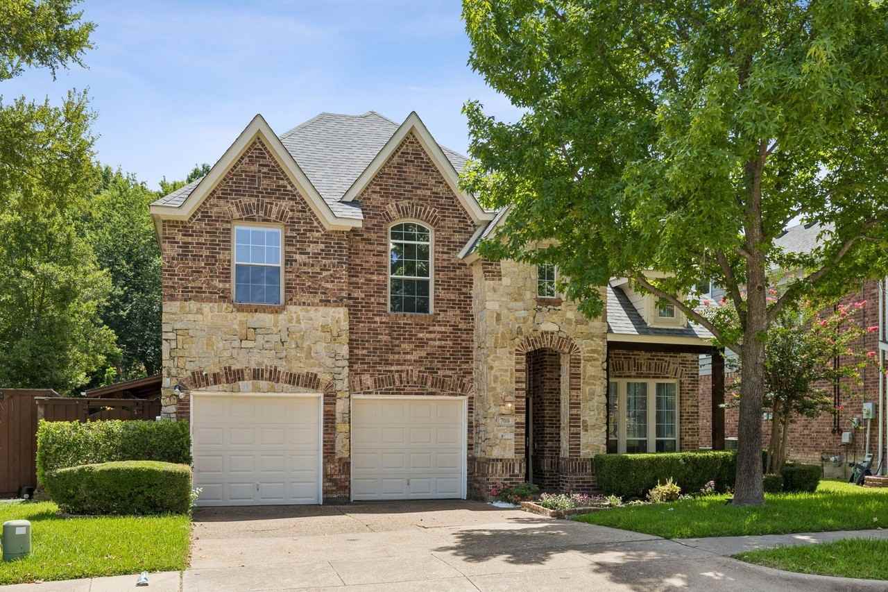 708 Brookwater Dr - Photo 2 of 40