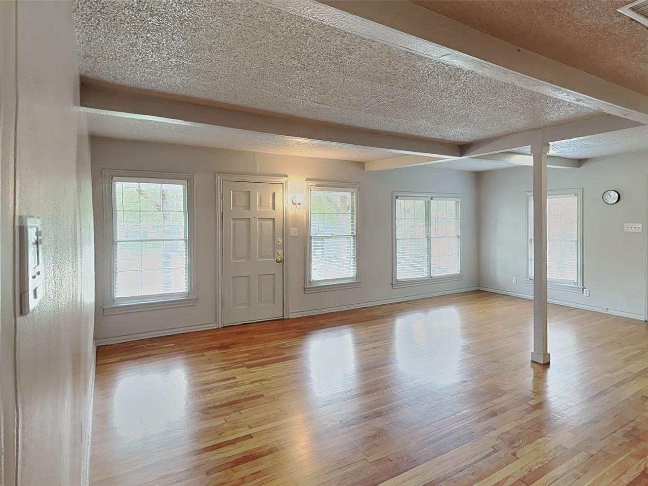 4124 Lovell Ave - Photo 5 of 12