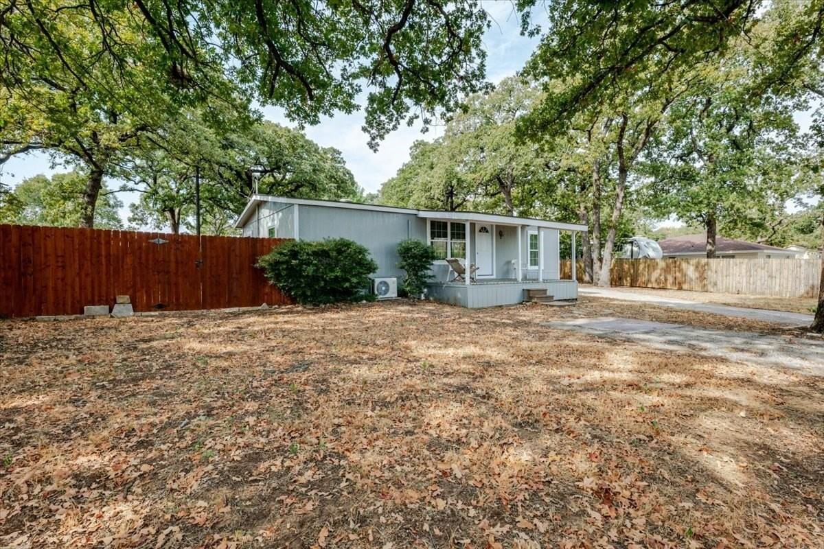 209 Wicker Hill Rd - Photo 2 of 21