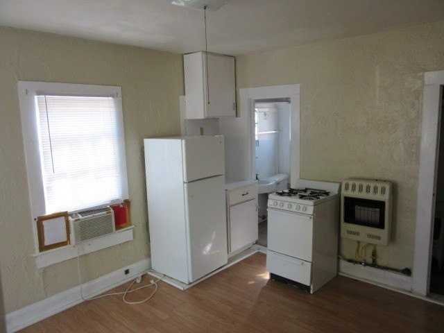 617 En 18th St #B - Photo 3 of 5