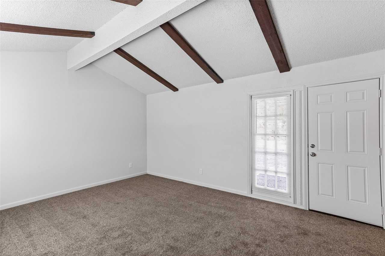 3020 P Ave - Photo 3 of 25