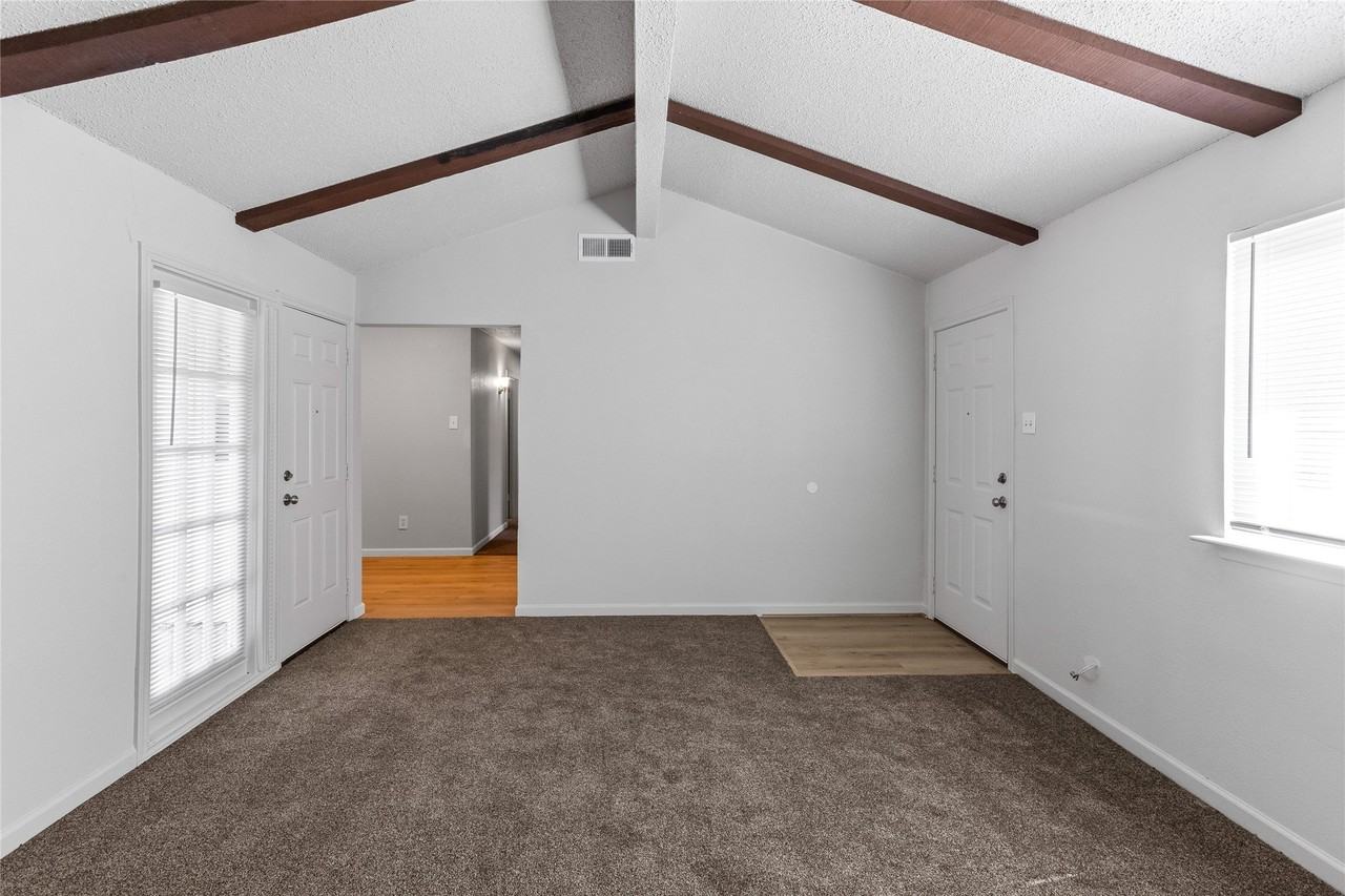 3020 P Ave - Photo 5 of 25
