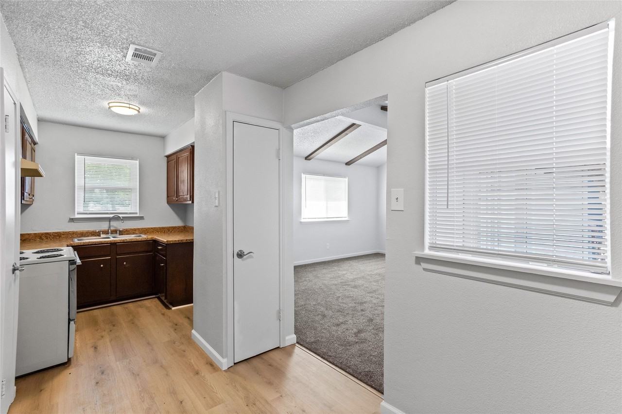 3020 P Ave - Photo 6 of 25