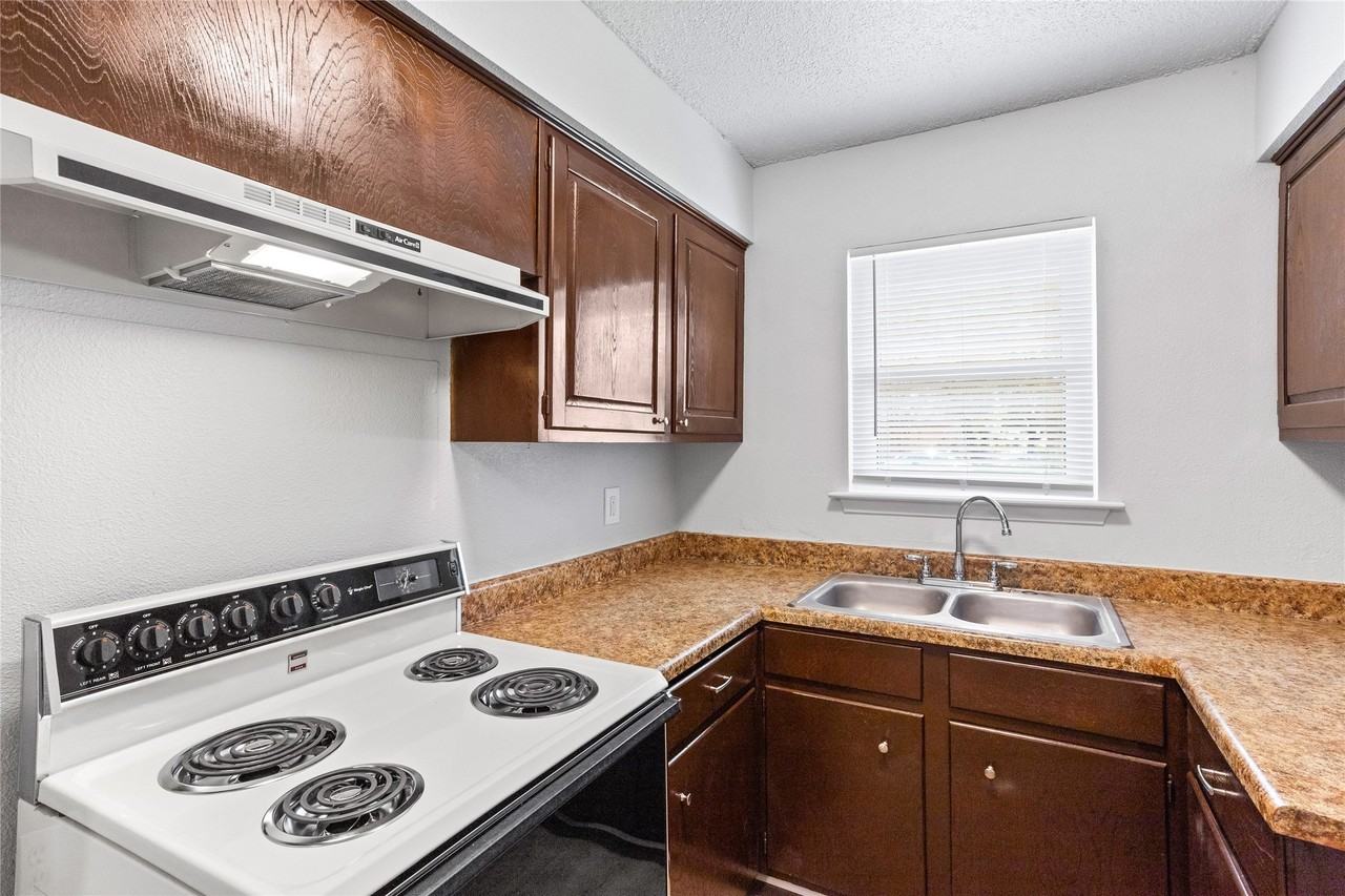 3020 P Ave - Photo 7 of 25