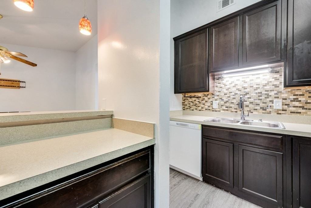 2445 Red River St - Photo 5 of 17