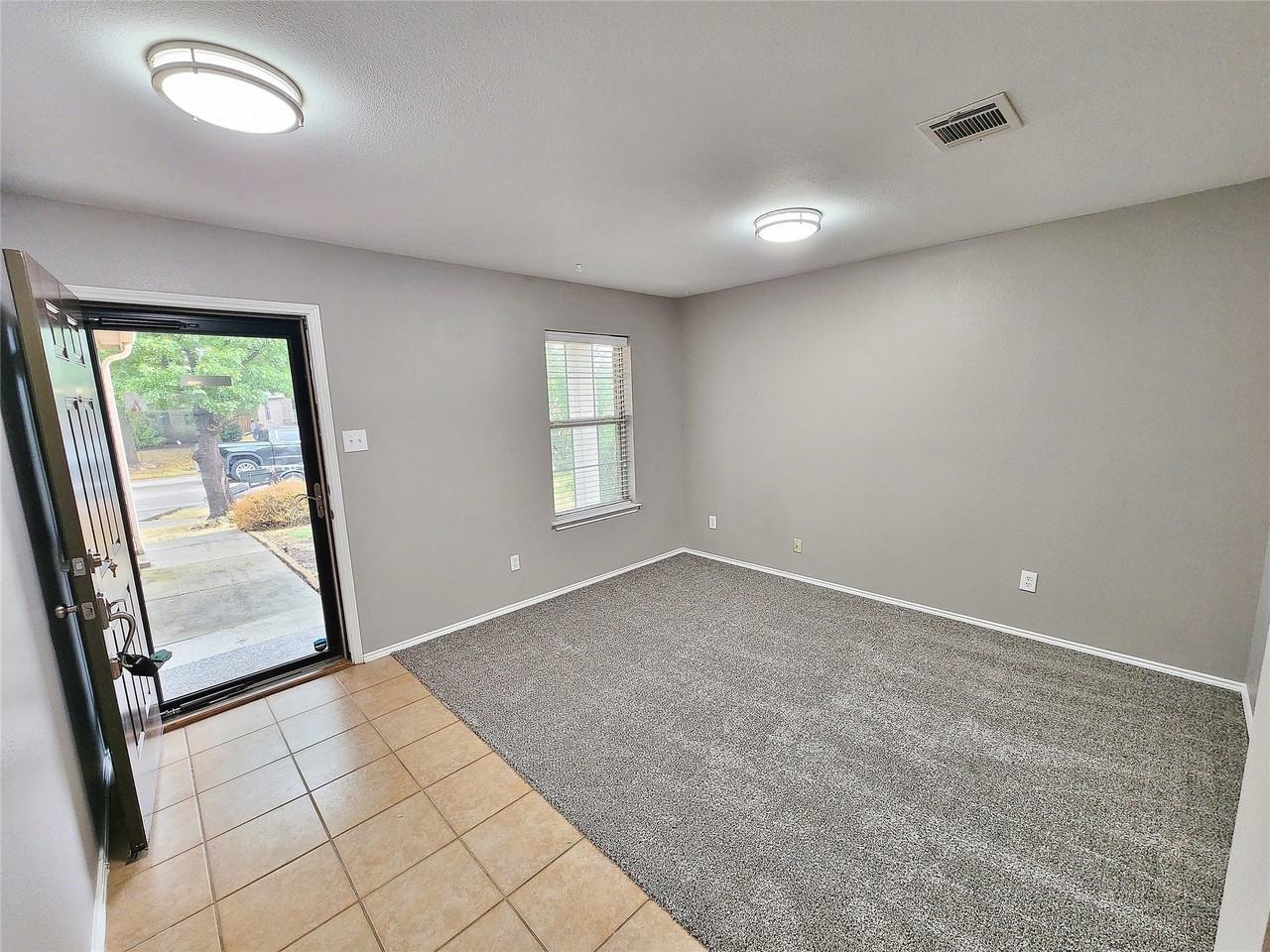 1229 Pine Forest Dr - Photo 2 of 15