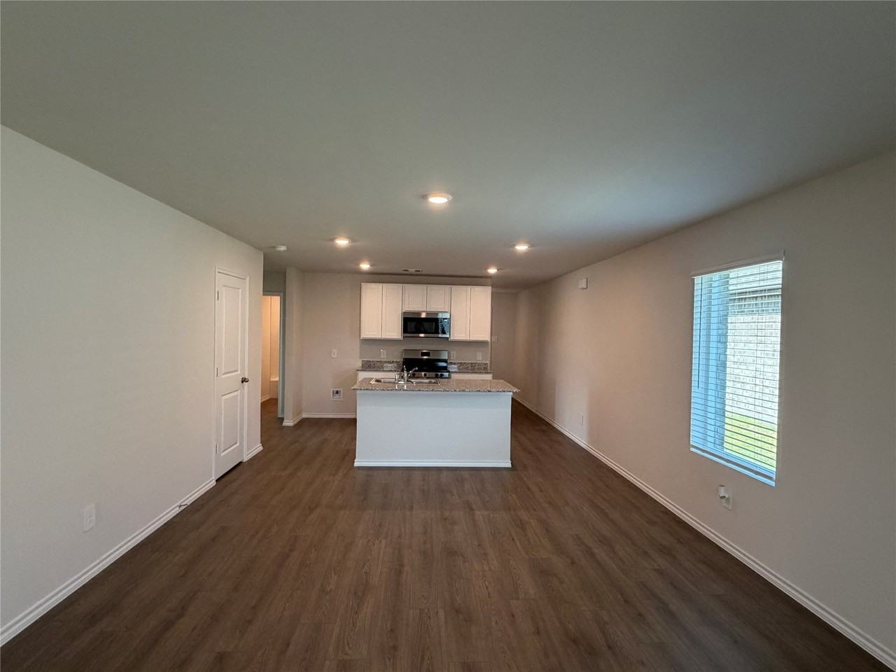 1807 Teton River Dr - Photo 3 of 16