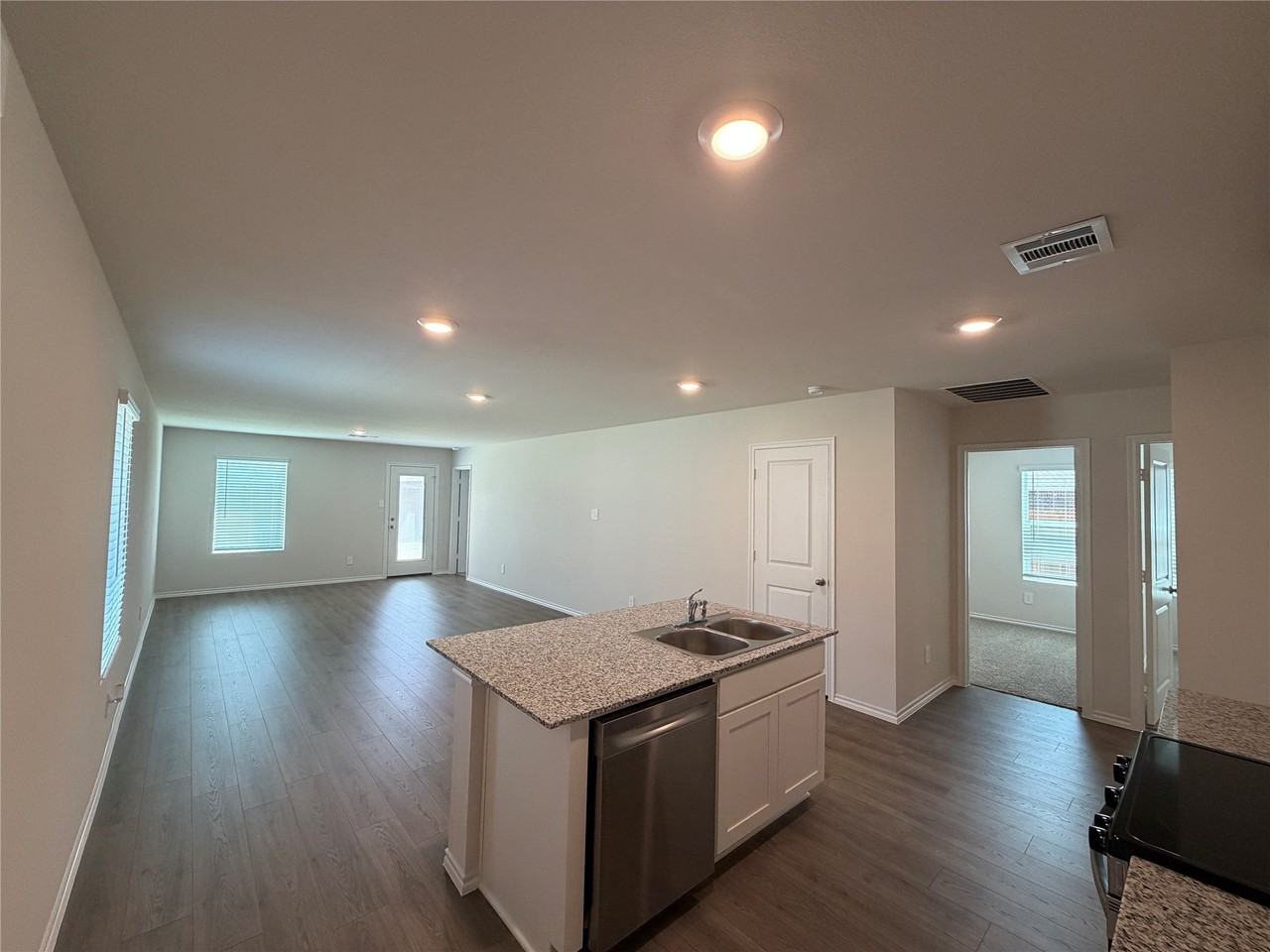 1807 Teton River Dr - Photo 5 of 16