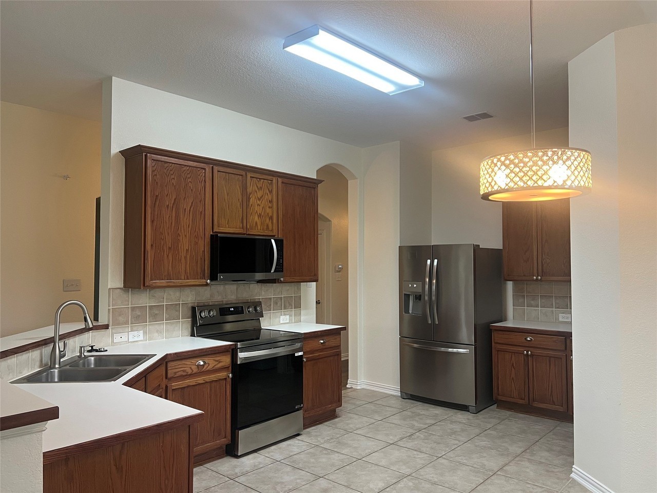 2701 Evening Mist Dr - Photo 5 of 17