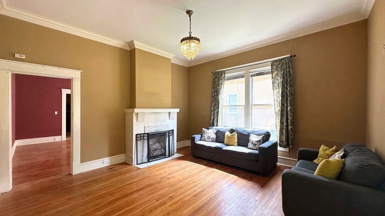 938 Boulevard St - Photo 4 of 18