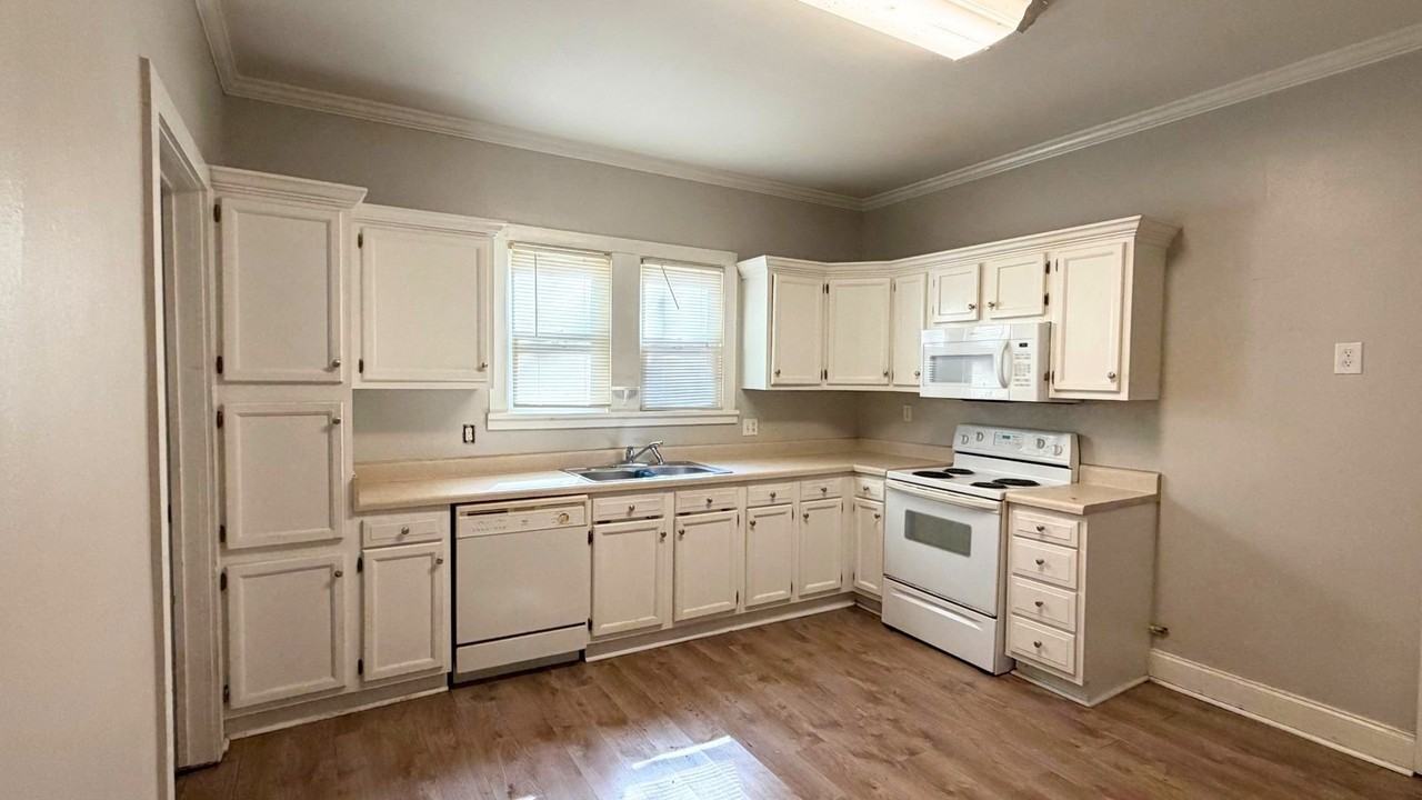 264 Wichita St - Photo 2 of 9
