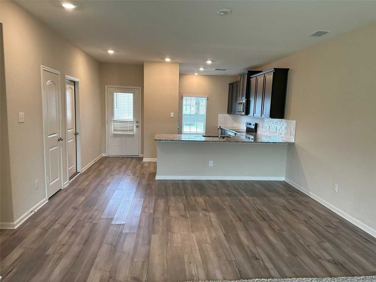 236 Elam Dr - Photo 6 of 28