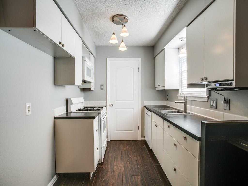 933 Meadow Mead Dr - Photo 4 of 27