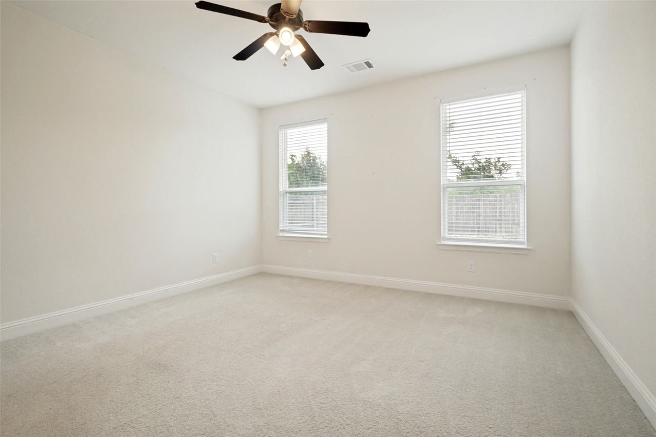 2405 Donella Dr - Photo 6 of 14
