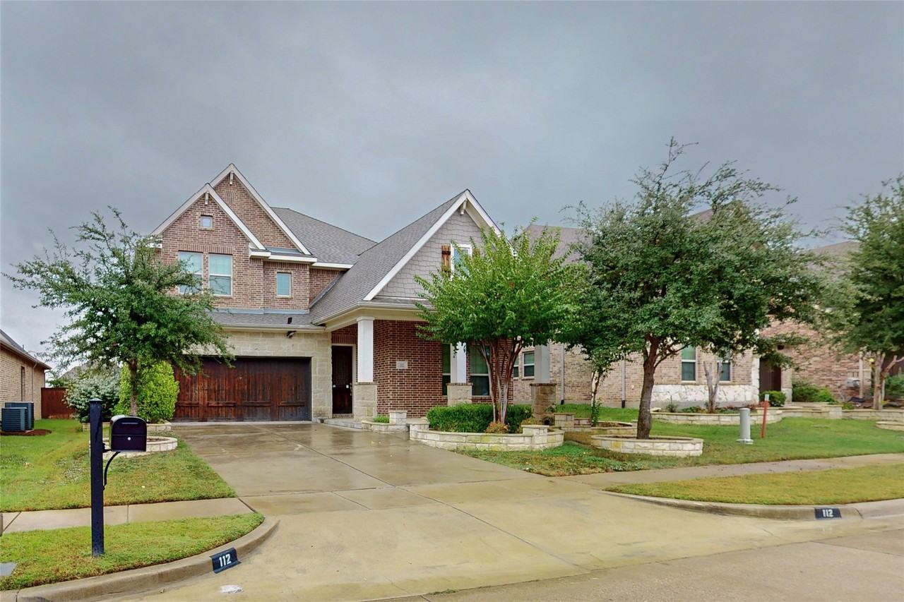 112 Spear Ct - Photo 2 of 37