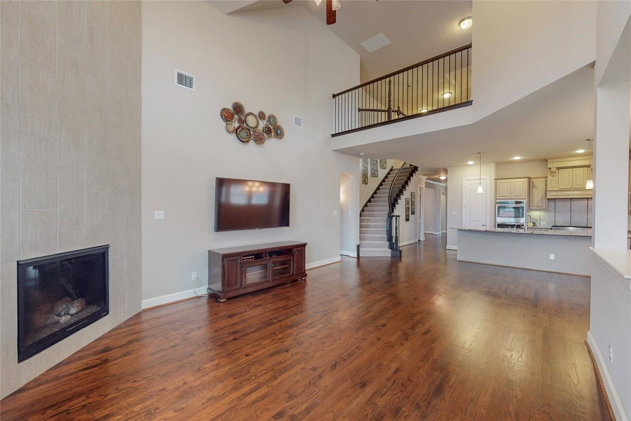 112 Spear Ct - Photo 6 of 37