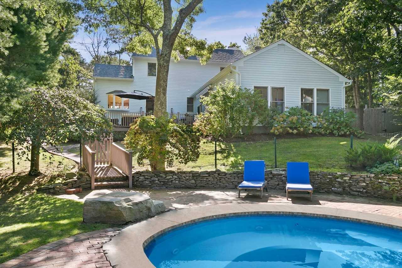 18 Whooping Hollow Rd - Photo 2 of 15
